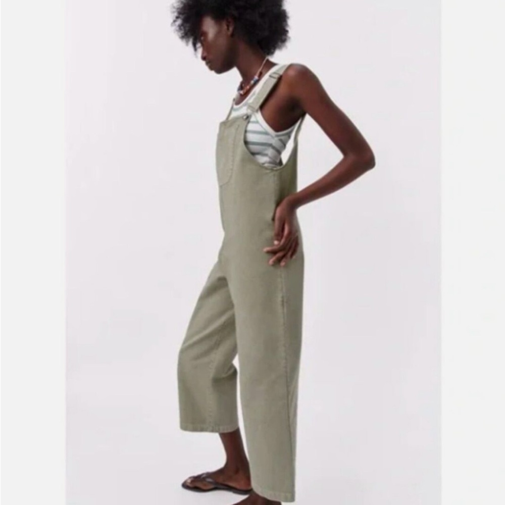 Zara Women’s Olive Color Overalls; Sz Medium